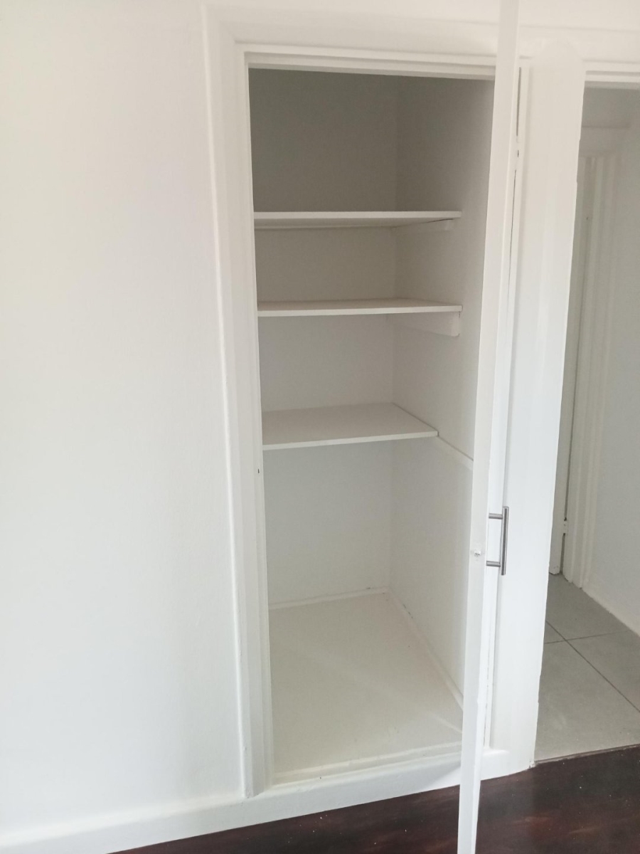 To Let 1 Bedroom Property for Rent in Brooklyn Western Cape